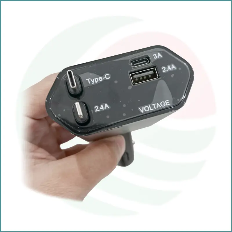 120W 4‑in‑1 Retractable Fast Car Charger | Dual Cables + USB‑A + USB‑C | Compact Design - Image 3